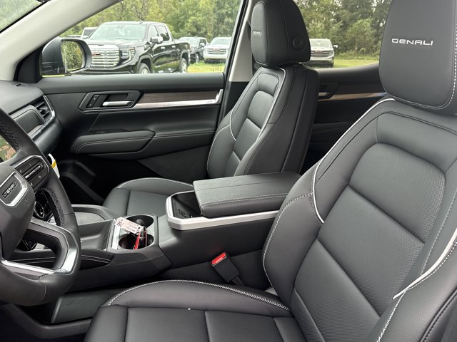 New 2027 GMC Terrain Denali w/ LPO, Black Badging Package AWD/4WD image 5