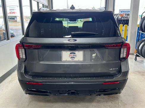 Used 2025 Ford Explorer ST-Line w/ Premium Package AWD/4WD image 8