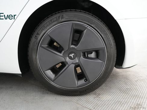 Used 2023 Tesla Model 3 Standard Range RWD image 9