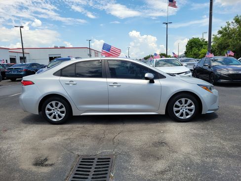 Used 2023 Toyota Corolla LE FWD image 13