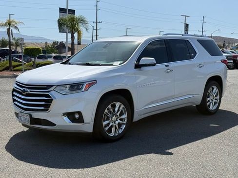 Used 2018 Chevrolet Traverse High Country w/ LPO, Cargo Package AWD/4WD image 3