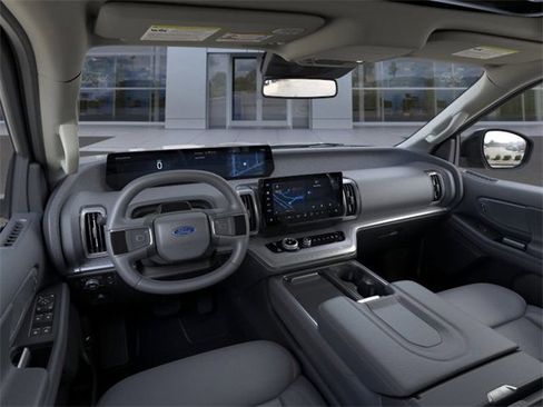 New 2025 Ford Expedition Max Active image 9