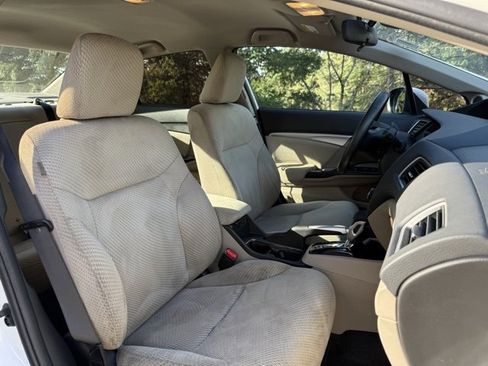Used 2015 Honda Civic Hybrid image 25