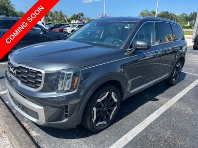 Certified 2024 Kia Telluride S