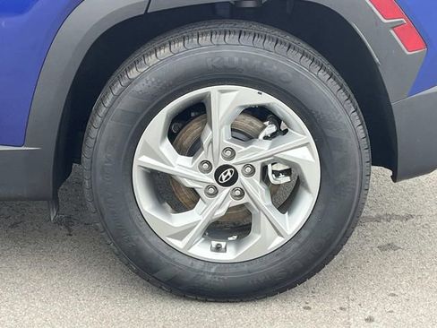 Used 2023 Hyundai Tucson SE image 12