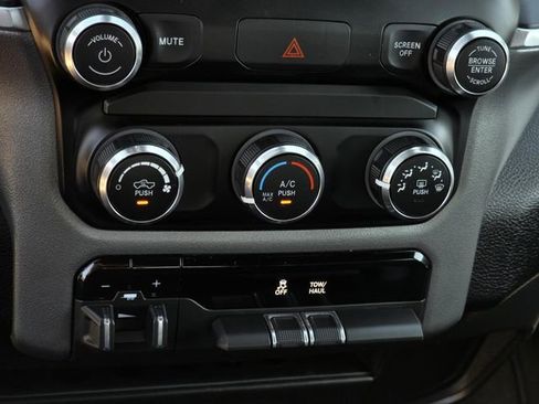 Used 2024 RAM 2500 Big Horn image 19