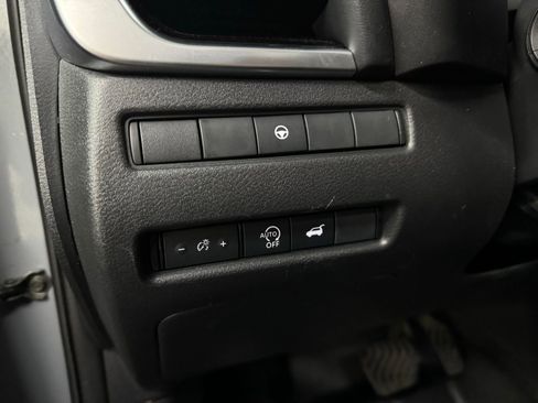 Used 2023 Nissan Rogue SL w/ SL Premium Package image 19