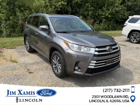 Used 2018 Toyota Highlander XLE AWD/4WD image 1
