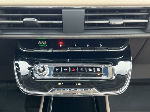 Used 2023 Lincoln Corsair Reserve w/ Equipment Group 202A image 22