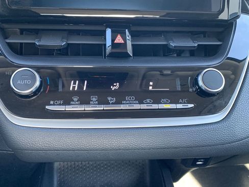 Used 2023 Toyota Corolla LE image 22