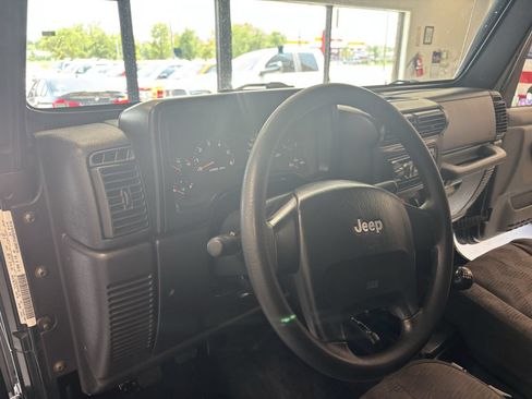 Used 2005 Jeep Wrangler SE AWD/4WD image 15