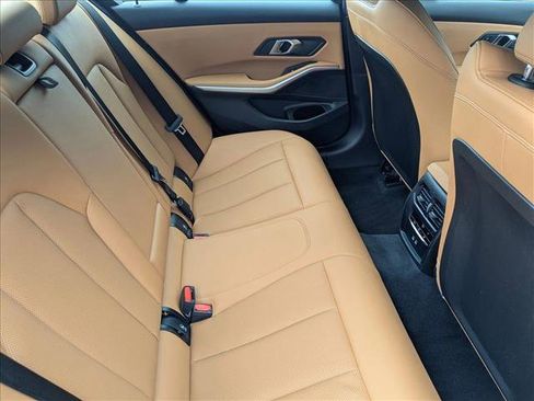 Used 2024 BMW 330i Sedan w/ Premium Package image 20