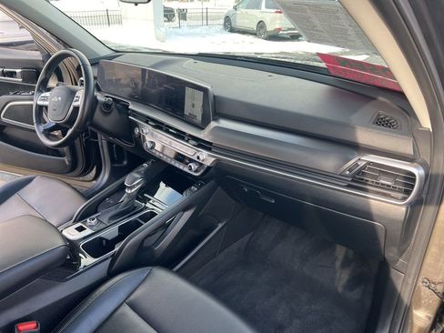 Certified 2023 Kia Telluride S w/ S Sunroof Package image 22