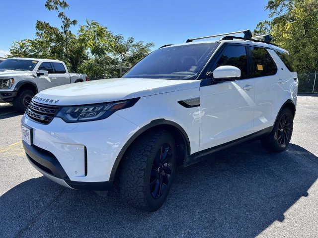 Used 2018 Land Rover Discovery HSE AWD/4WD image 11