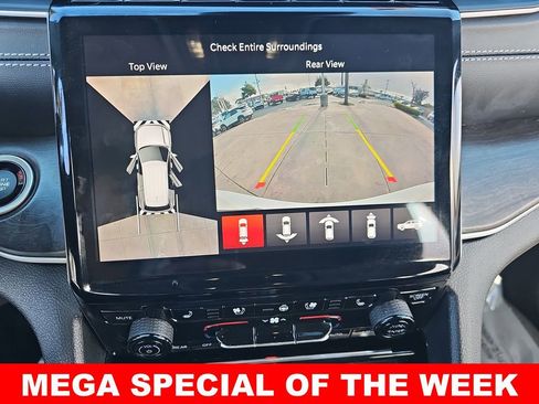 Used 2023 Jeep Grand Cherokee Limited w/ Luxury Tech Group II image 24