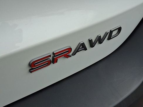 Certified 2025 Nissan Kicks SR image 28