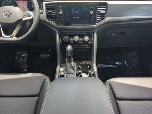 Used 2023 Volkswagen Atlas Cross Sport SEL AWD/4WD image 16