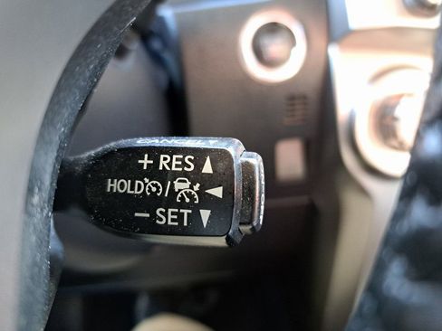 Used 2024 Toyota 4Runner SR5 image 22