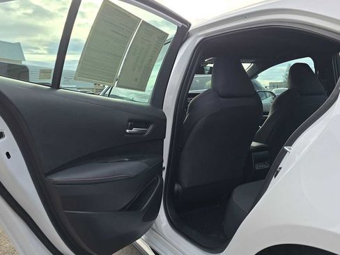 Used 2025 Toyota Corolla SE image 19