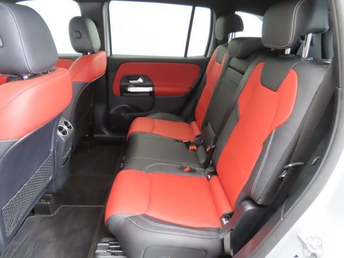 Certified 2022 Mercedes-Benz GLB 250 image 21