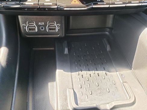 Used 2025 Dodge Durango GT AWD/4WD image 19