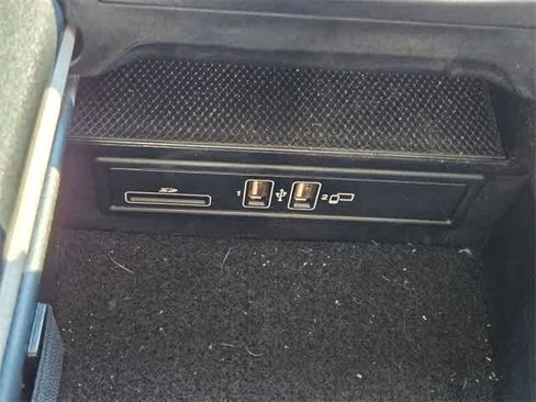 Used 2018 Mercedes-Benz C 300 4MATIC Sedan image 28