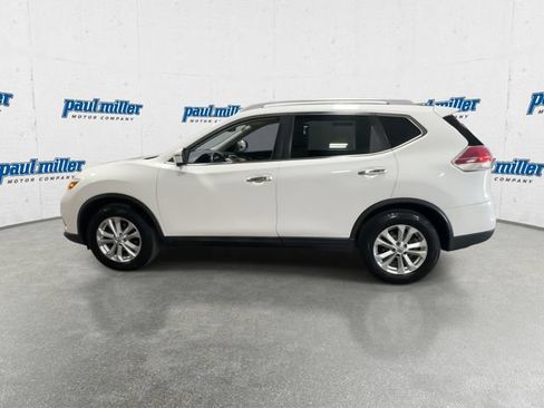 Used 2016 Nissan Rogue SV w/ SV Premium Package FWD image 7