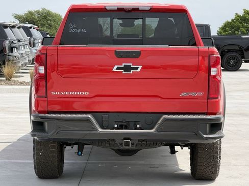 New 2026 Chevrolet Silverado 1500 ZR2 image 5