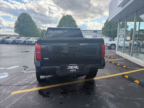 New 2026 Toyota Tacoma TRD Off-Road AWD/4WD image 4