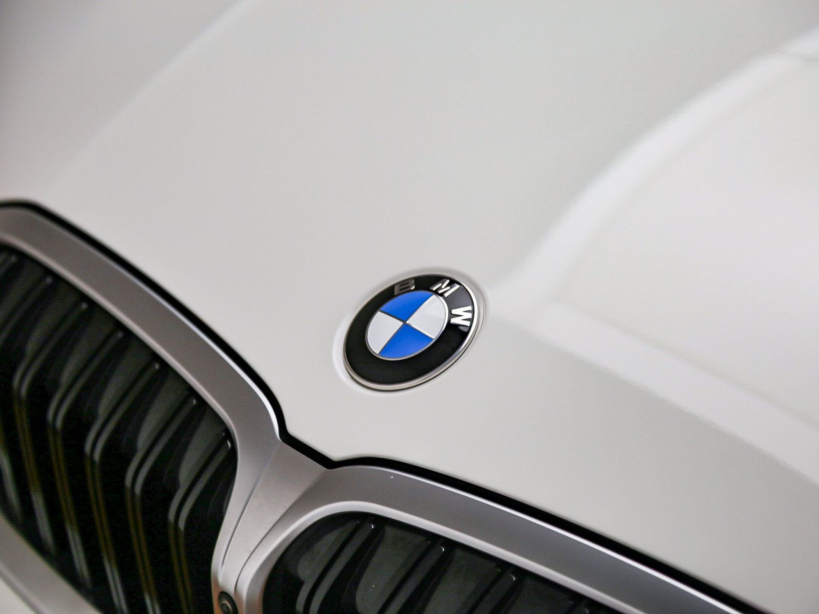 Used 2026 BMW 330i Sedan w/ Convenience Package RWD image 9
