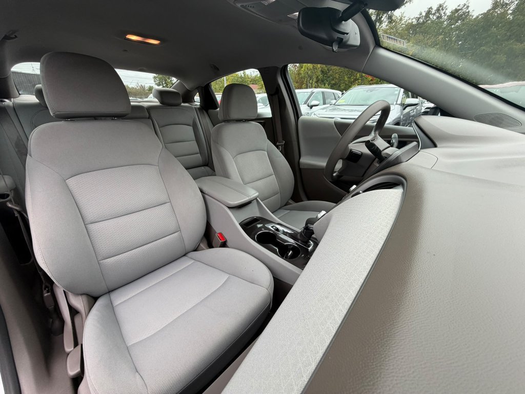 Used 2024 Chevrolet Malibu LT FWD image 19