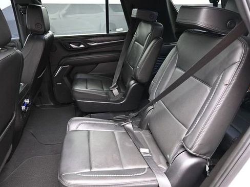 Used 2023 GMC Yukon Denali AWD/4WD image 18