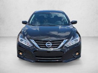 Used 2017 Nissan Altima 2.5 SR FWD video 2