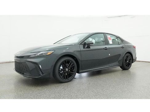 New 2026 Toyota Camry SE image 17