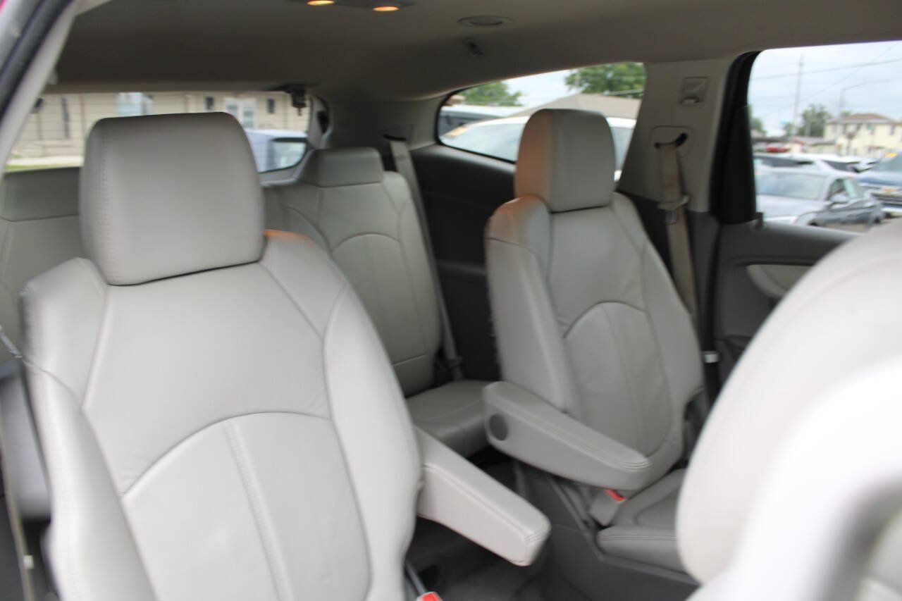 Used 2015 Chevrolet Traverse LT AWD/4WD image 11