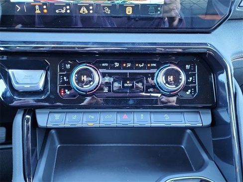 New 2026 GMC Sierra 2500 AT4 w/ AT4 Premium Plus Package image 23