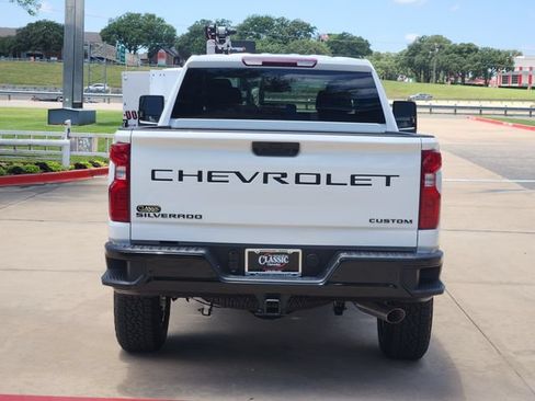 New 2026 Chevrolet Silverado 2500 Custom w/ Custom Value Package AWD/4WD image 14