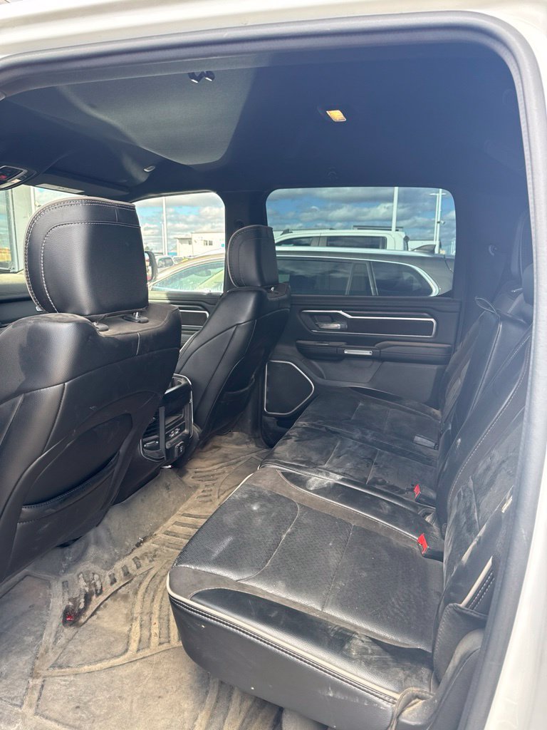 Used 2023 RAM 1500 Laramie AWD/4WD image 16