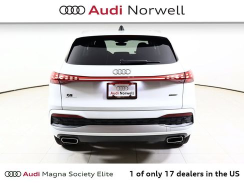 Used 2025 Audi Q5 Premium Plus w/ Premium Plus AWD/4WD image 14