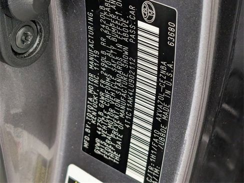 Used 2020 Toyota Camry LE image 18