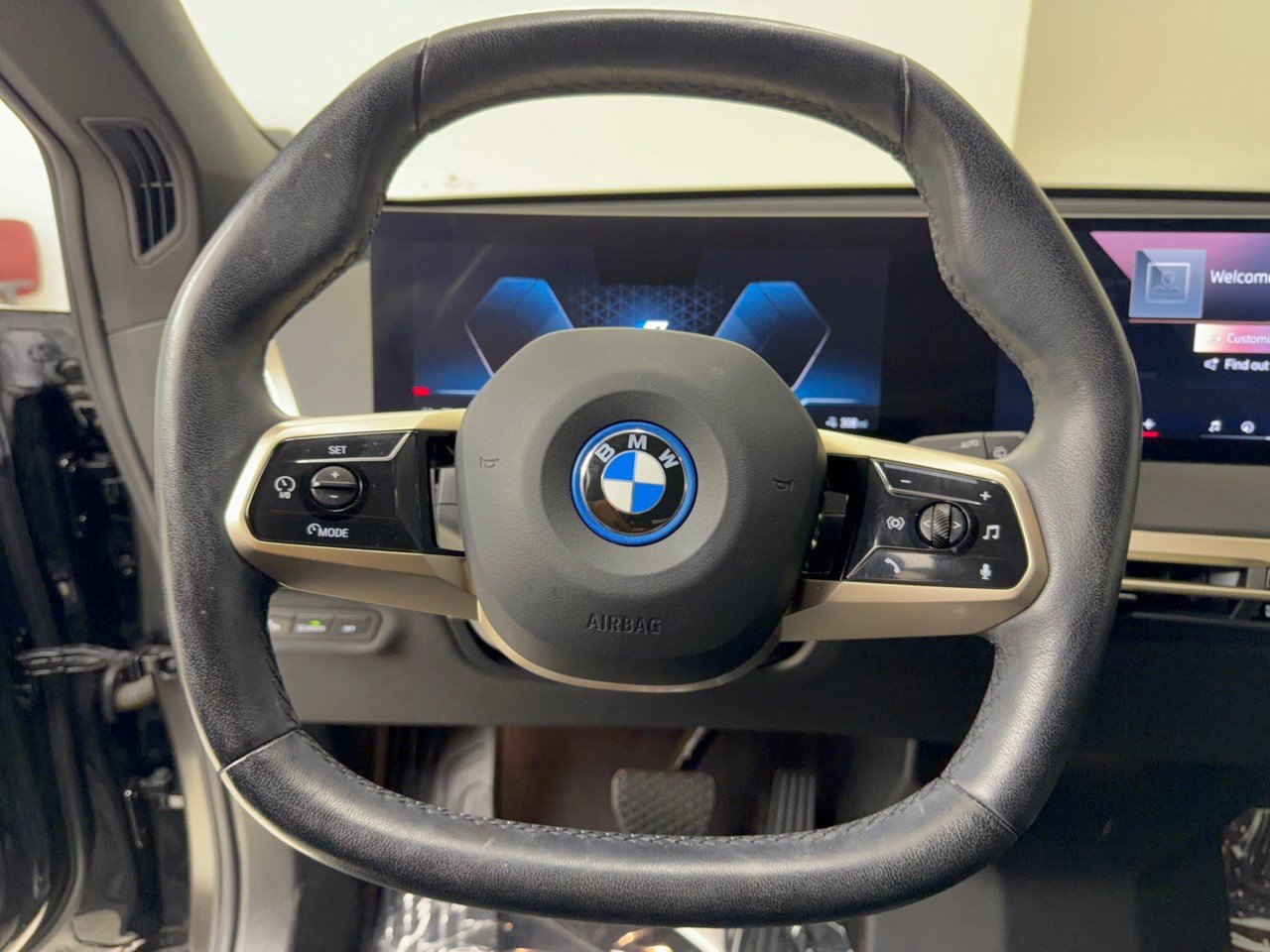 Certified 2024 BMW iX xDrive50 w/ Convenience Package AWD/4WD image 10