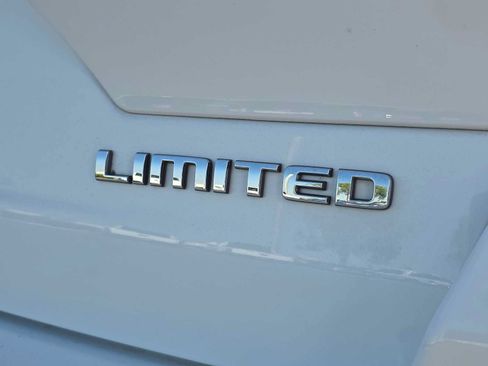 Used 2022 Jeep Grand Cherokee Limited RWD image 13