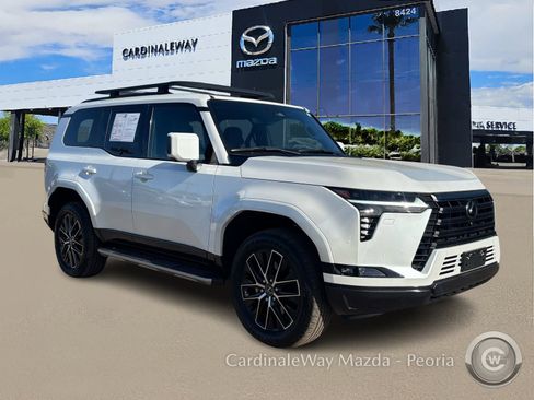 Used 2025 Lexus GX 550 w/ Accessory Package (31) image 10