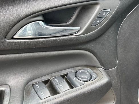 Used 2024 Chevrolet Equinox LT image 27