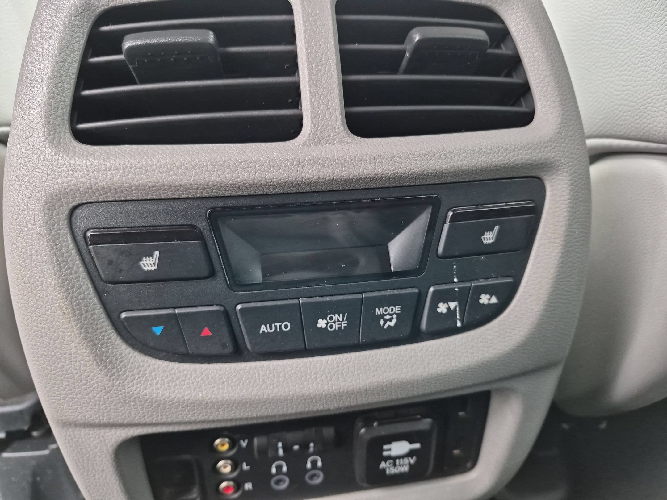 Used 2018 Honda Pilot Elite image 29