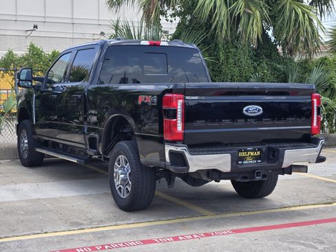 Certified 2024 Ford F250 Lariat w/ FX4 Off-Road Package AWD/4WD image 4