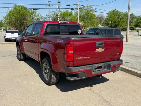 Used 2017 Chevrolet Colorado Z71 AWD/4WD image 9