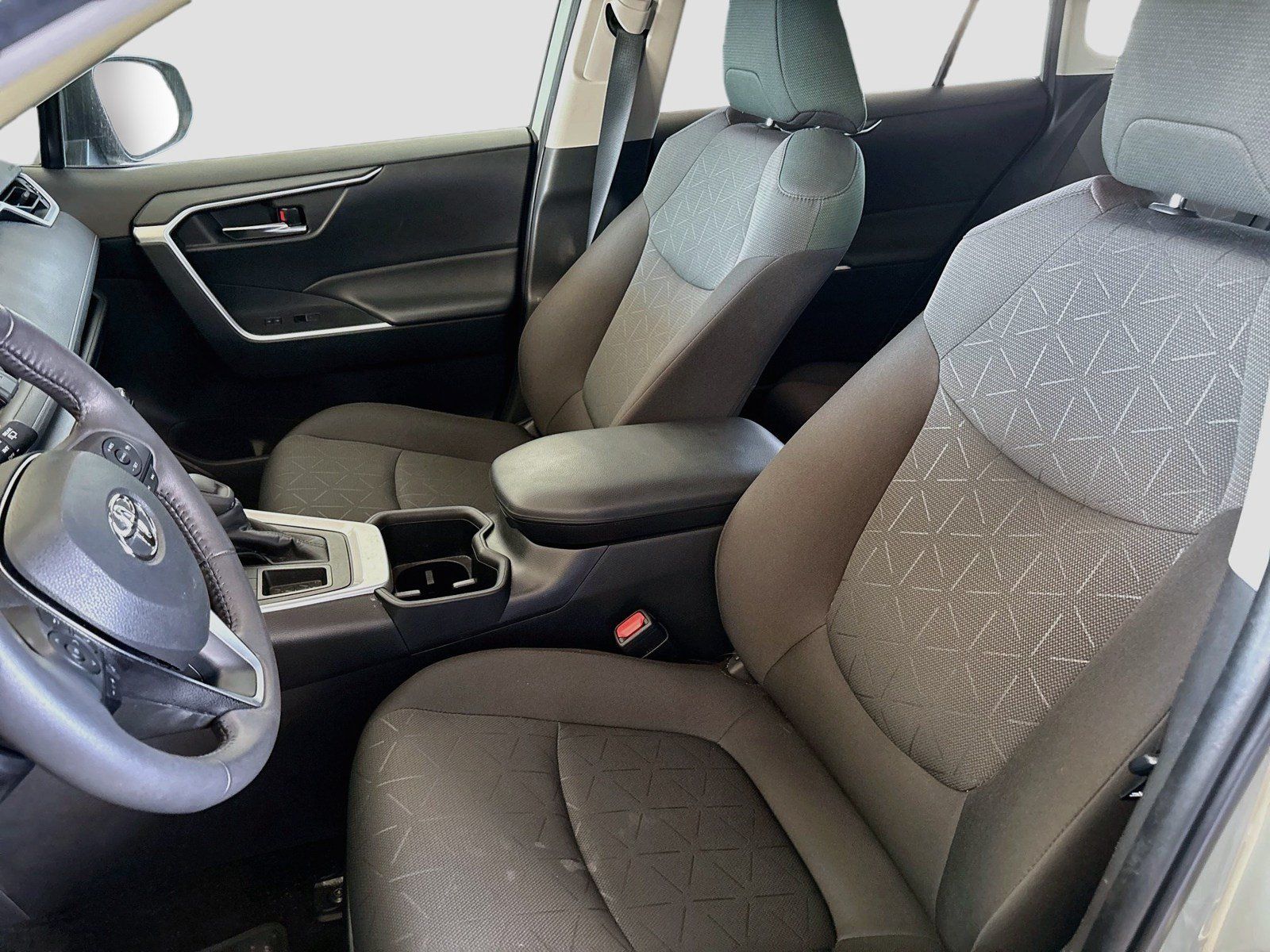 Used 2023 Toyota RAV4 XLE w/ Convenience Package FWD image 15