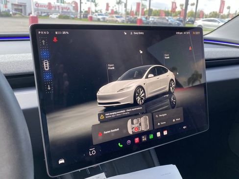 Used 2024 Tesla Model 3 Standard Range RWD image 6