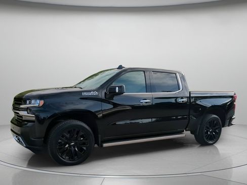 Used 2019 Chevrolet Silverado 1500 High Country w/ Technology Package AWD/4WD image 14